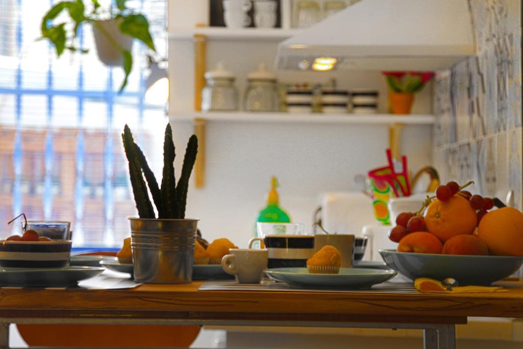 Casa Tortilla Sant Antoni Barcelona Rum bild